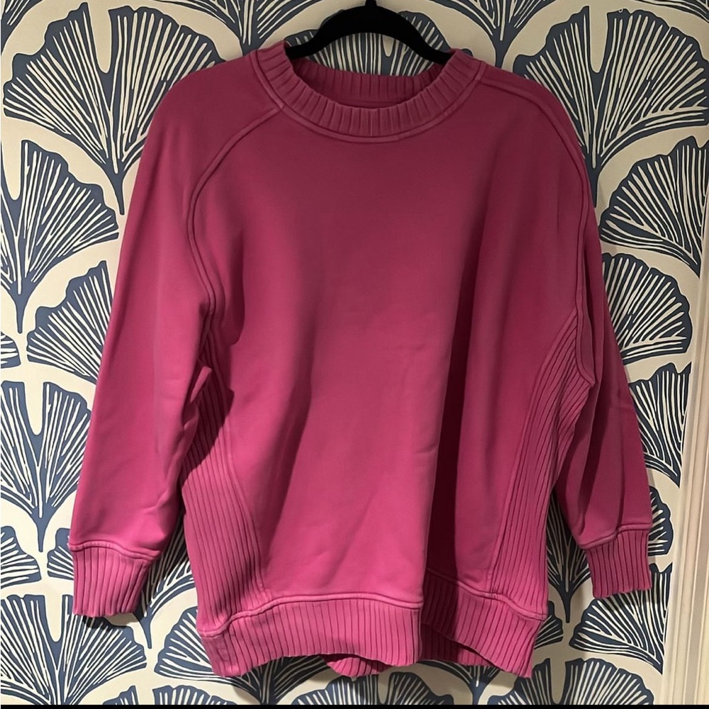 Aerie crew neck so cute and comfy oversized